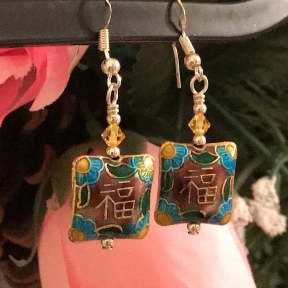 🔥ON SALE🔥3/$30🔥 💖 LA Design💖Handmade Earrings - Picture 3 of 5